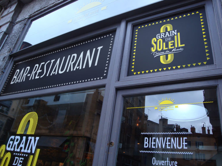 vitrophanie vitrine restaurant