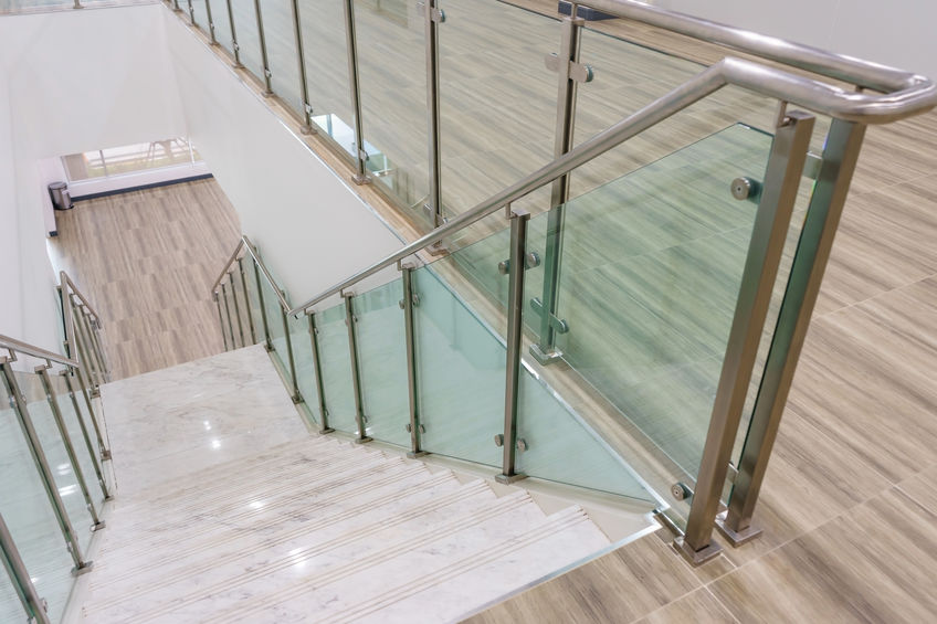 balustrade intérieure en verre
