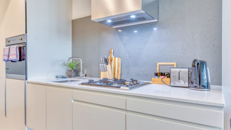 Et si vous faisiez faire votre cuisine sur mesure par un cuisiniste ?